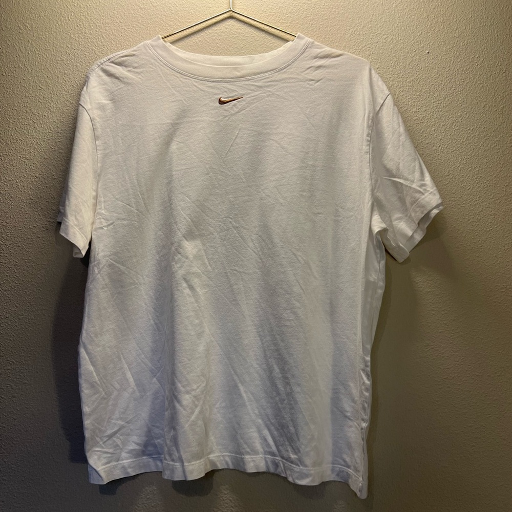Nike Men's White Tee with Brown Logo